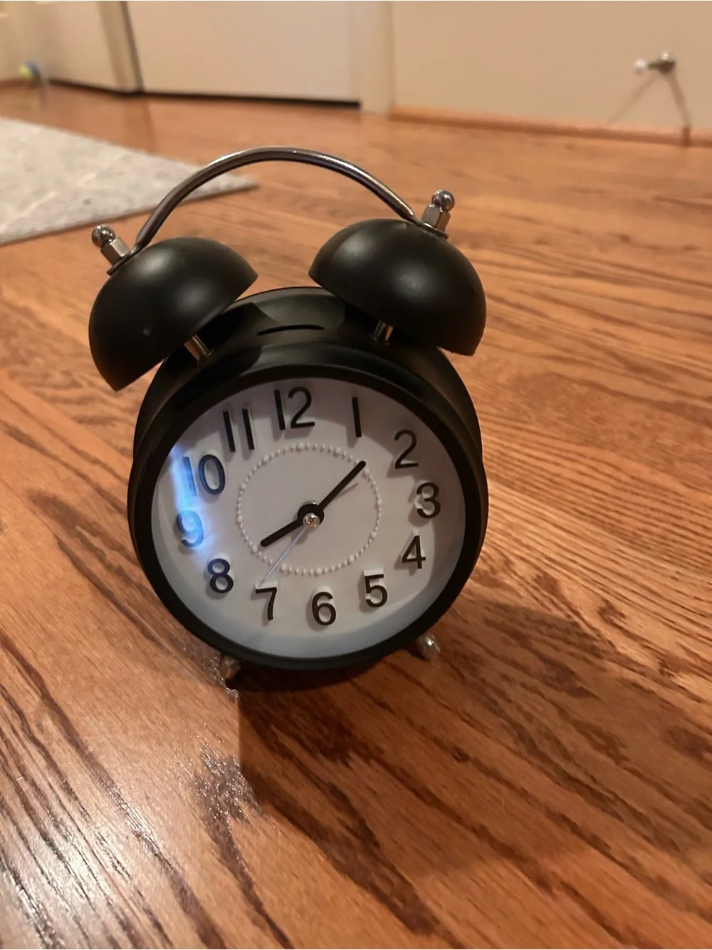 Classic Black Twin Bell Alarm Clock - Home Wall Decor